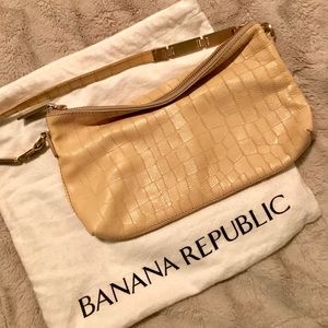 Banana Republic cream colored leather purse
